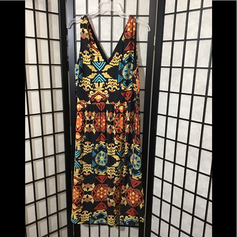 H & M Wm Multi-Color Sleeveless Dress